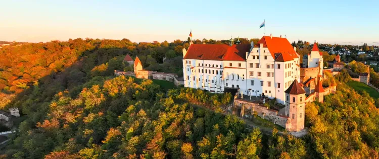 ›Fürstliche Hochzeiten – Netzwerke für die Zukunft‹ auf Burg Trausnitz