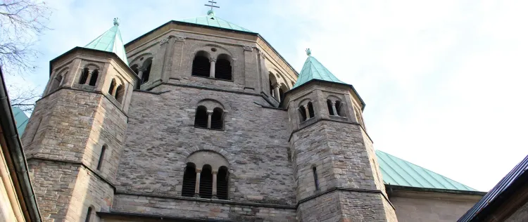 ›Steinerne Geschichte – die Architektur des Essener Doms‹