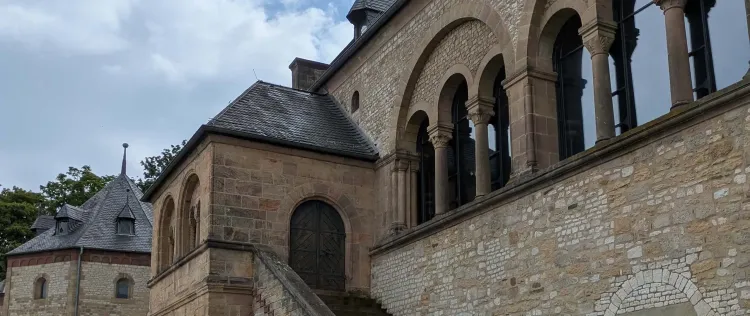 Vortrag ›Ein frühmittelalterlicher Vorgängerbau der Kaiserpfalz? Neue bauarchäologische Untersuchungen in Goslar‹ in Annweiler